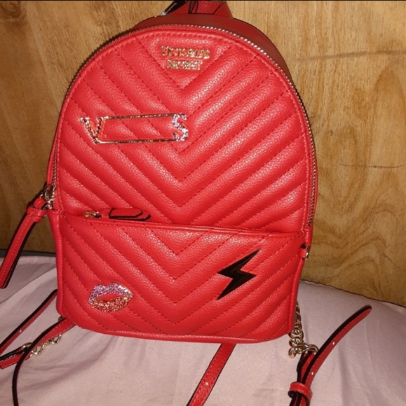 victoria’s secret mini backpack purse in red. www.unae.edu.py